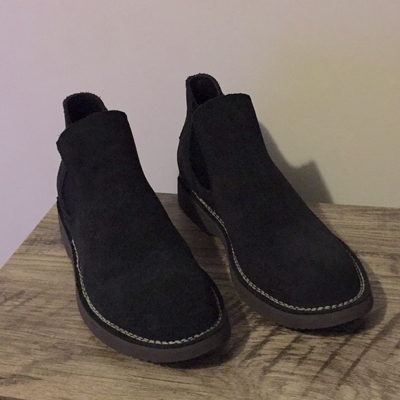 UGG boots MEN 13 Camino Black Chelsea Boots - Picture 2 of 11